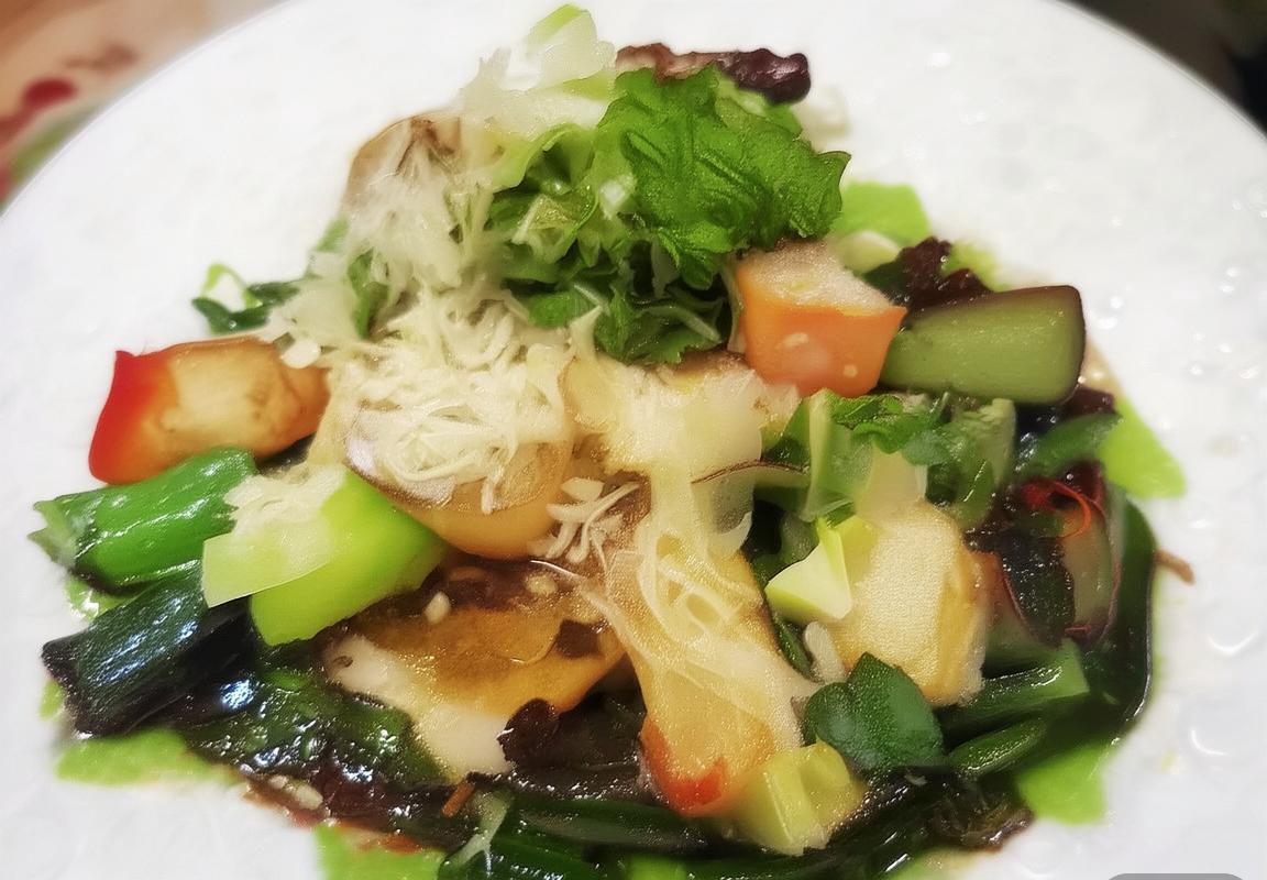 方硕篮球生涯：从青涩新秀到球队核心的蜕变之路(图2)