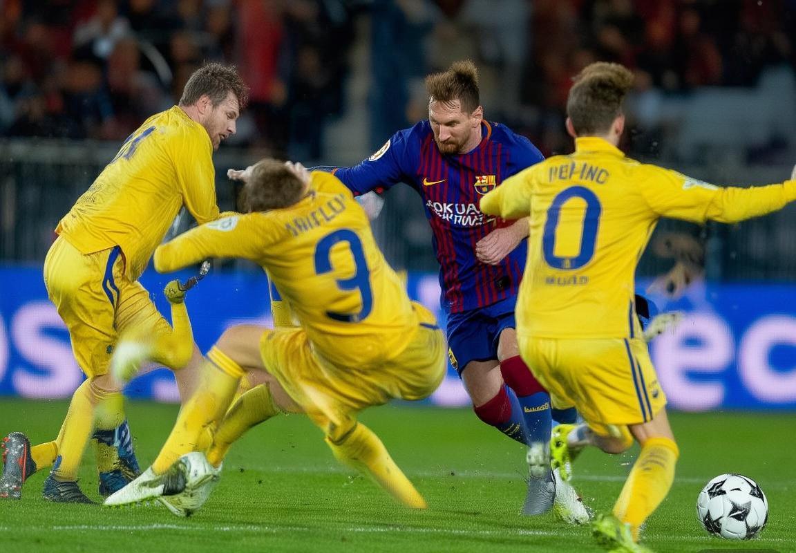 巴塞罗那VS埃瓦尔：风格对决，战术火花燃爆西甲赛场(图4)