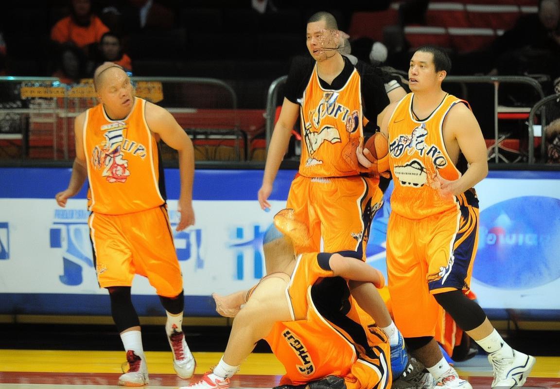 2012年NBA季后赛：雷霆逆袭马刺第三战全解析(图2)