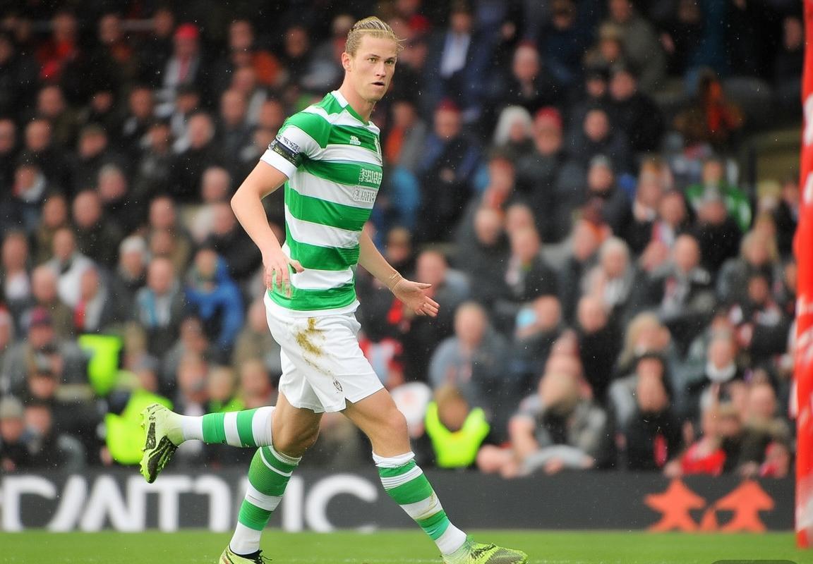 范戴克足球传奇：从荷兰小镇到世界足坛巨星的蜕变之路(图2)