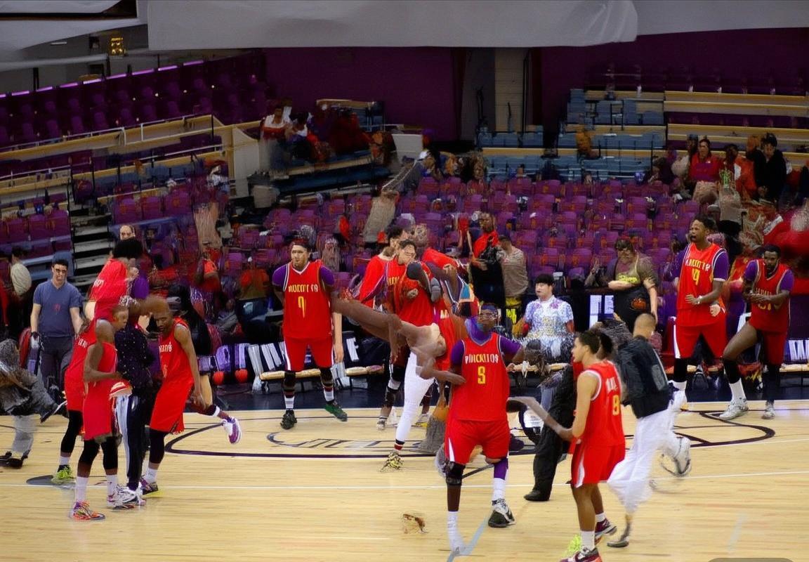 5月9日NBA火箭对爵士经典对决战术亮点解析(图2)